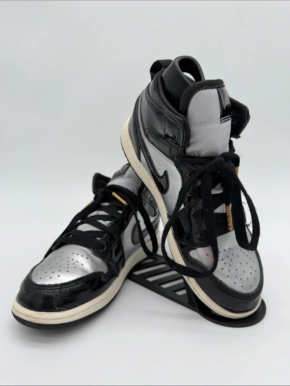 Nike Air Jordan 1 Mid SE GS AJ1 Black Metallic Silver Youth Size 2.5 FZ3937-001